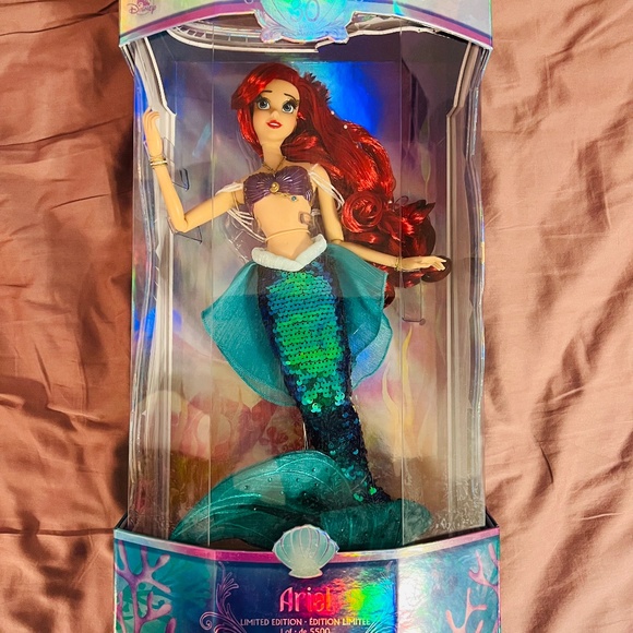 Disney Store - Little Mermaid 30th Anniversary Limited Edition 17" Ariel Doll - Picture 1 of 4